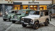 Land-Rover-Defender-and-classic-SUVs-3~0.jpg