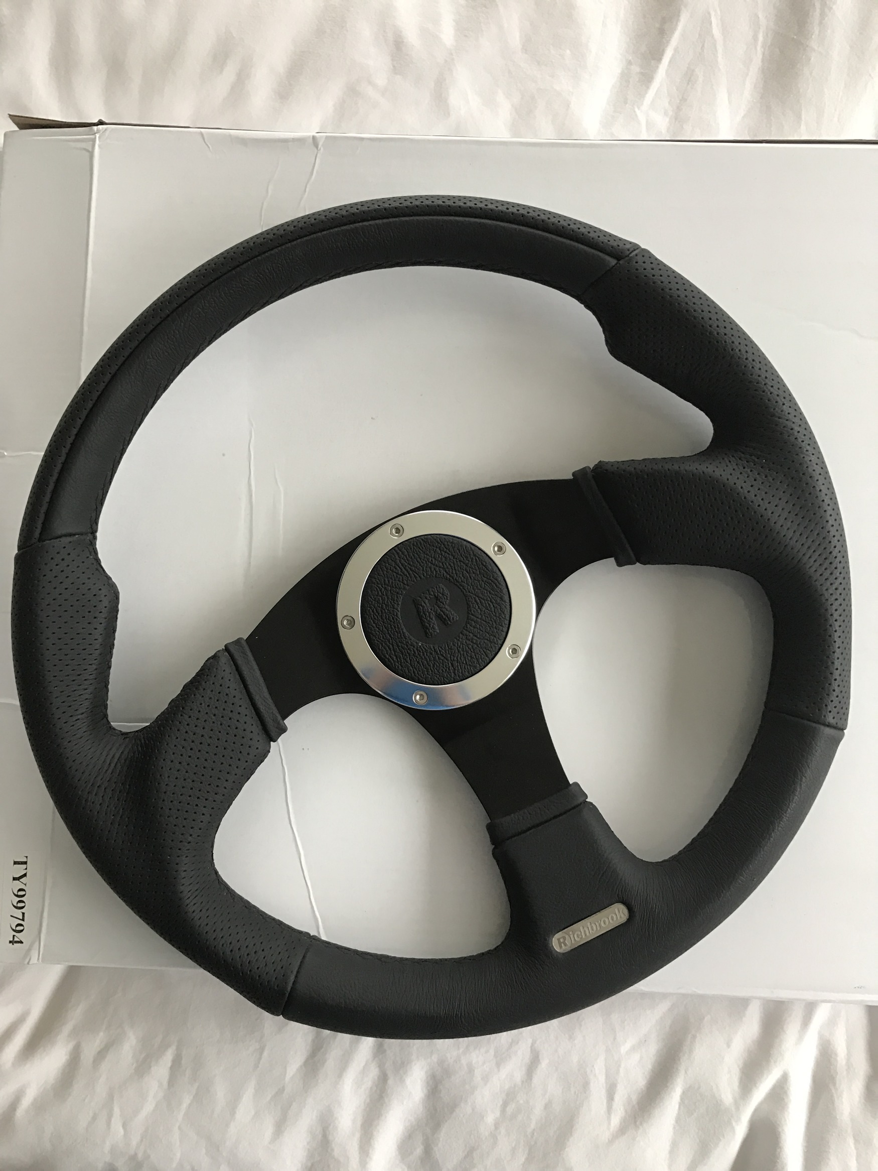 DEFENDER2.NET - View topic - [SOLD] Richbrook r2 steering wheel £50